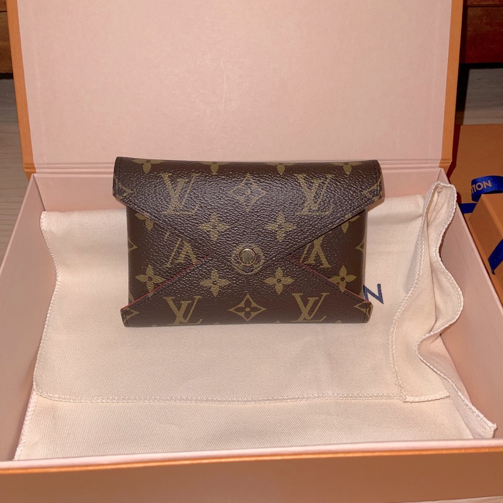 Louis Vuitton Kirigami Pochette - Medium